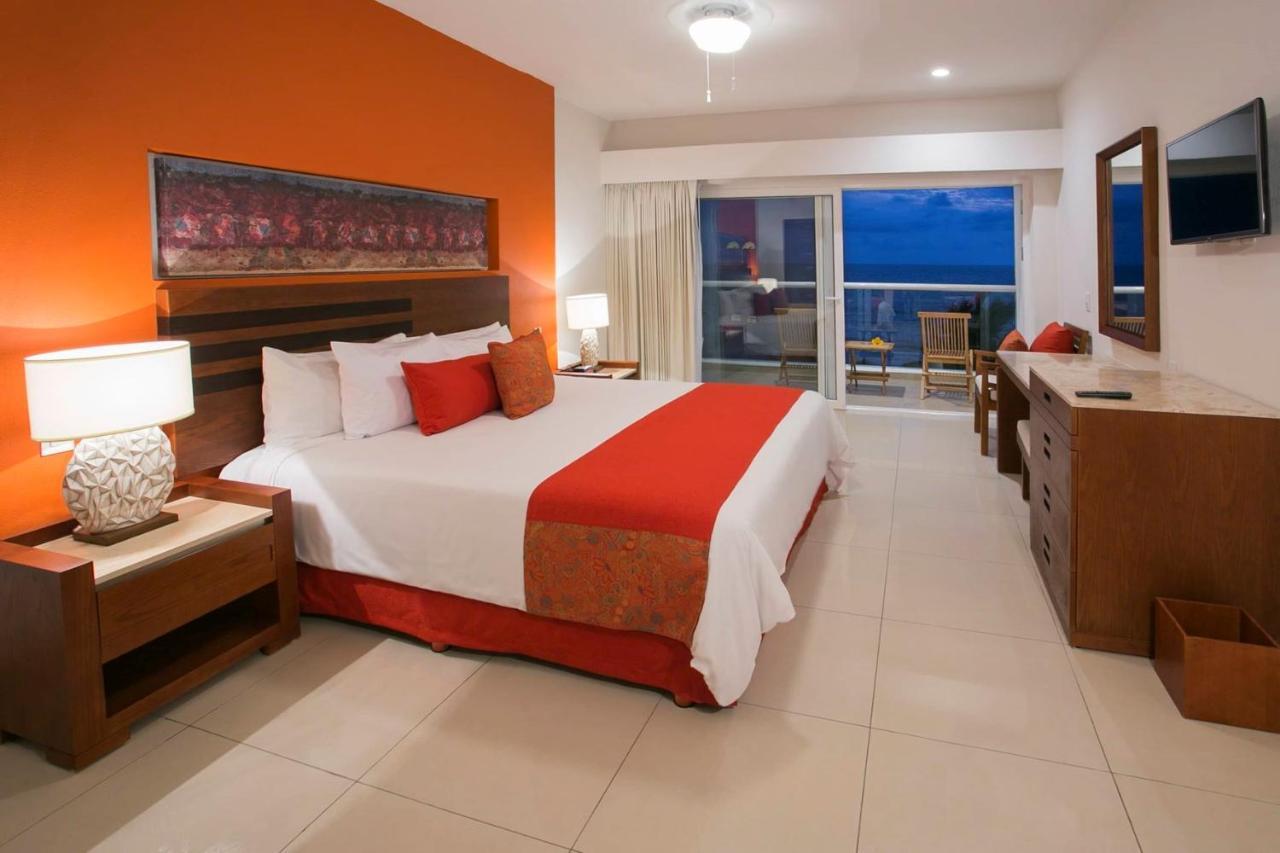 Marival Emotions Resort & Suites Nuevo Vallarta Exterior photo